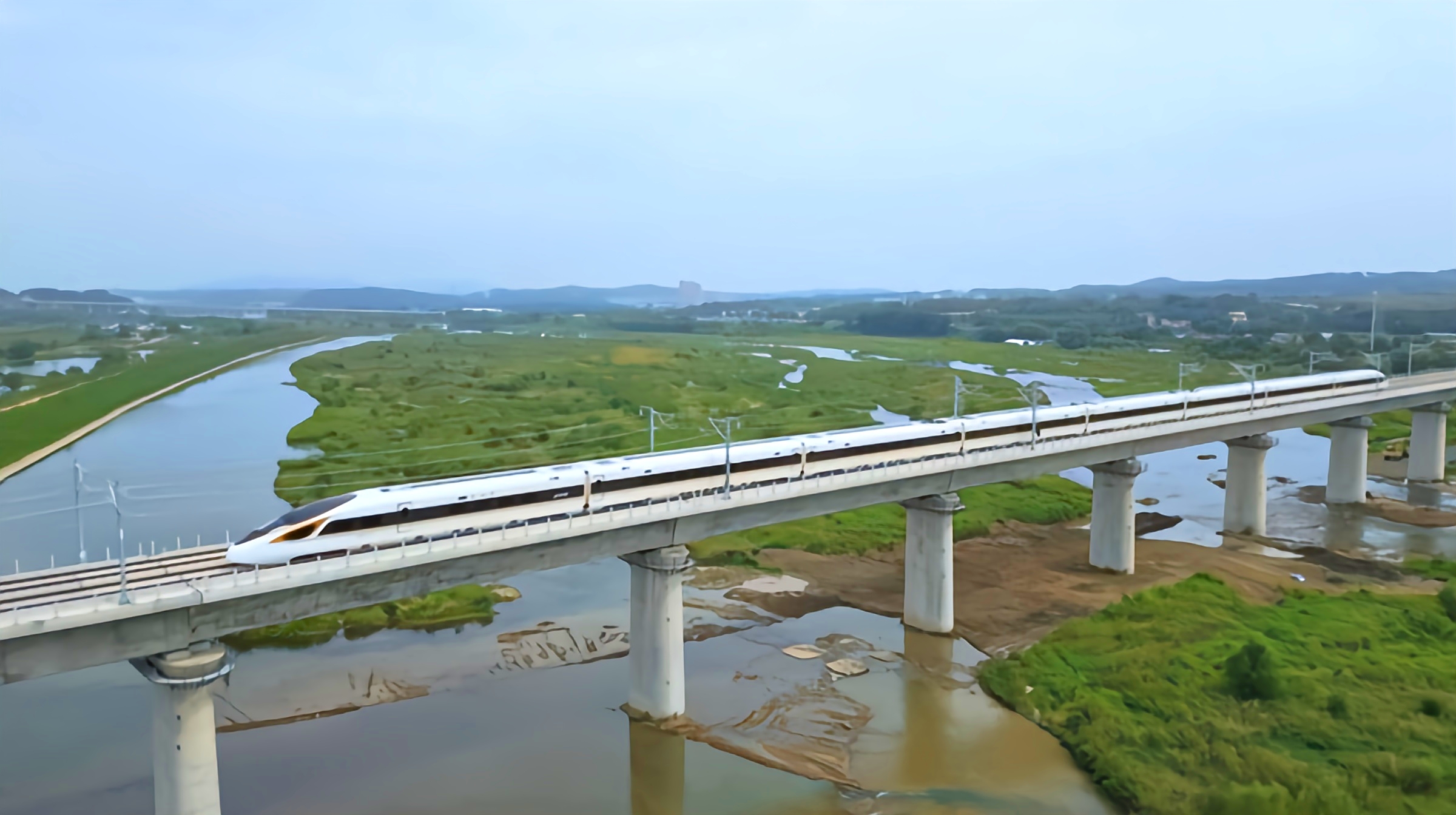 沈白高铁开通：解锁东北东部文旅新图景